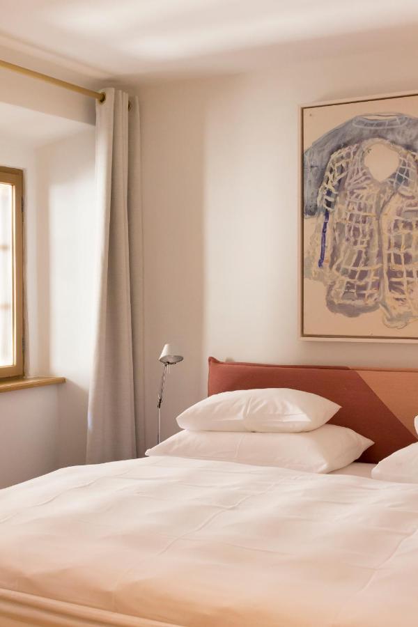 Kai 36 - Hotel Zwischen Fels Und Fluss Graz Kültér fotó A room at the hotel