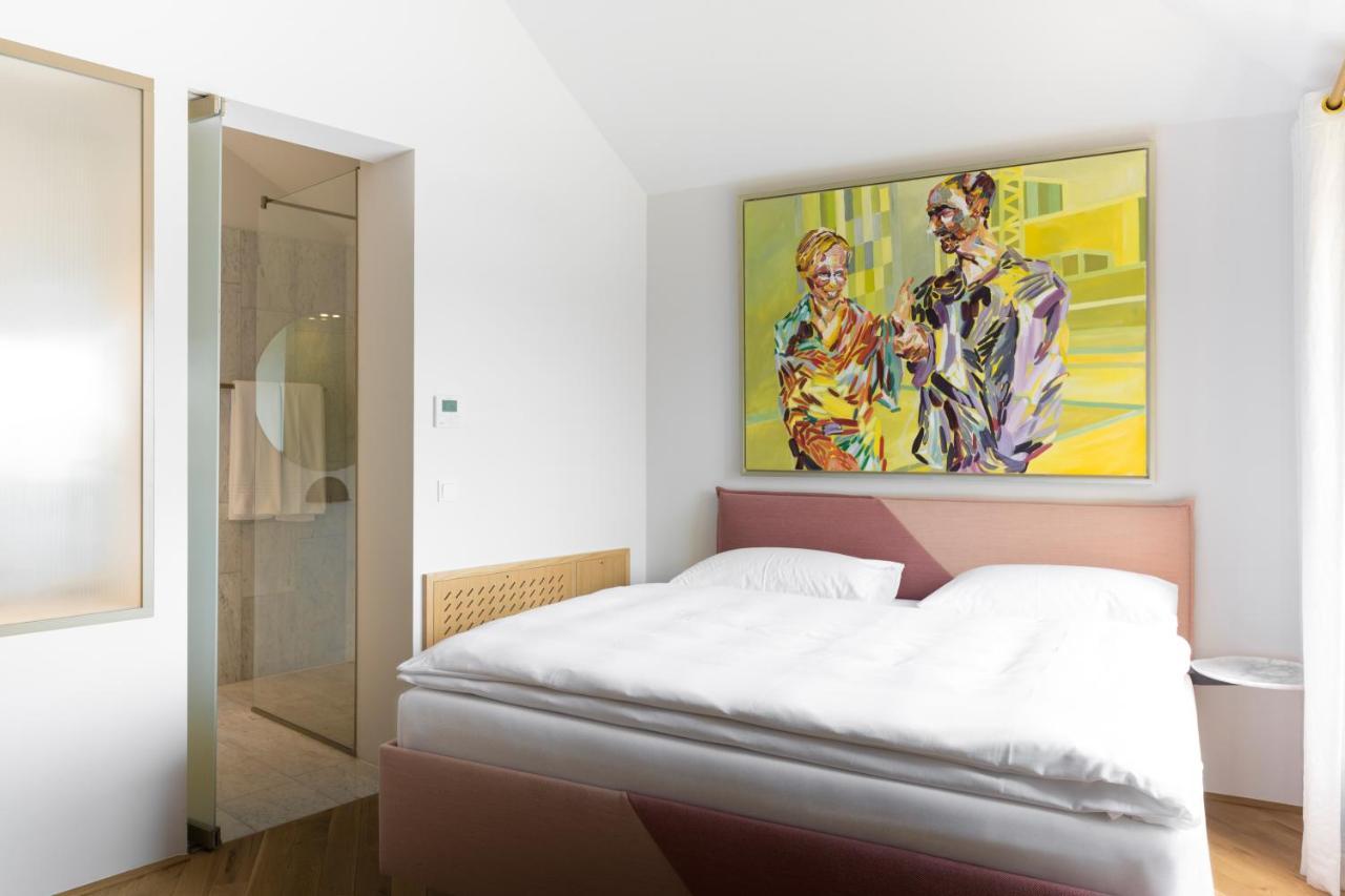 Kai 36 - Hotel Zwischen Fels Und Fluss Graz Kültér fotó A bedroom