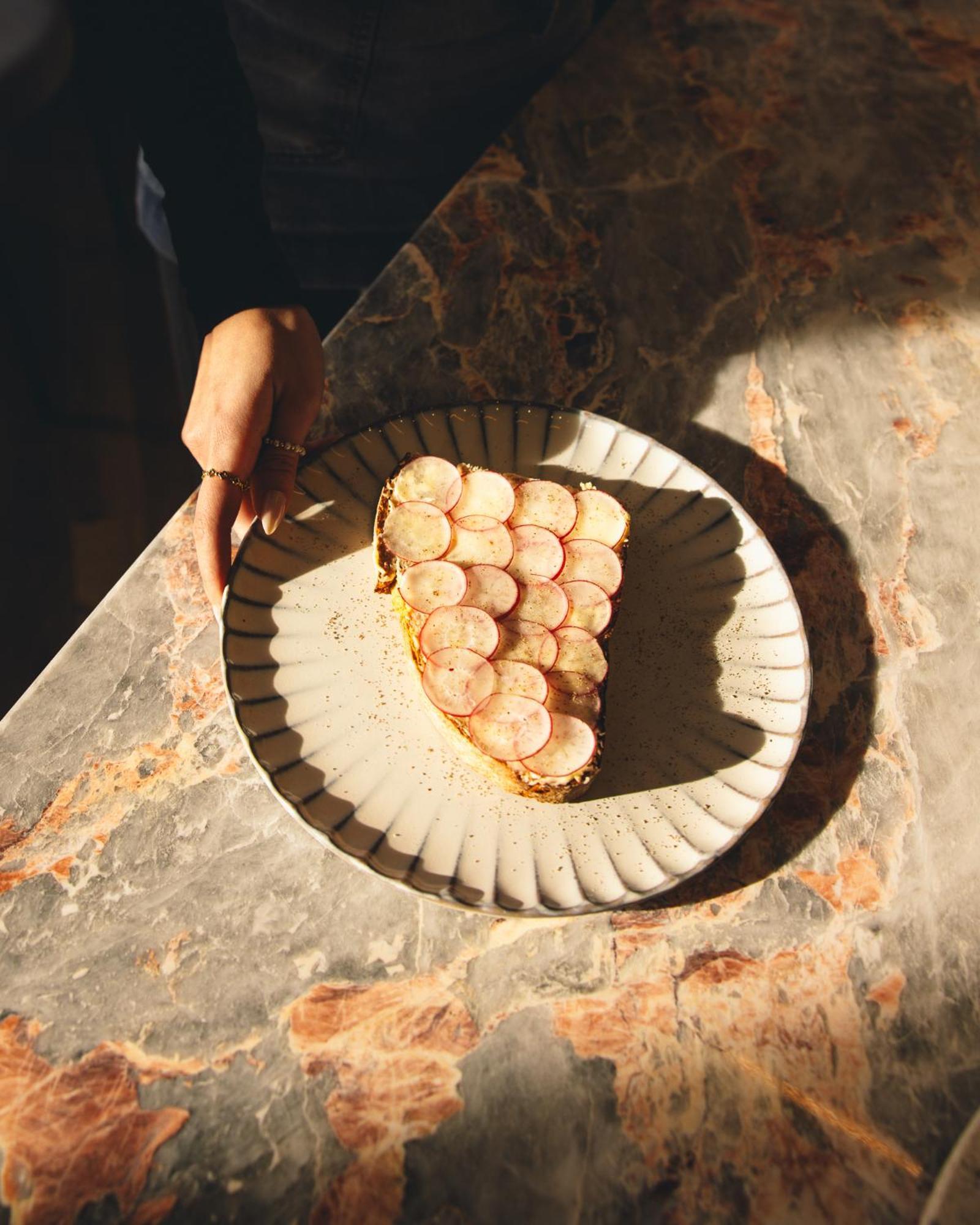 Kai 36 - Hotel Zwischen Fels Und Fluss Graz Kültér fotó A slice of galette des rois