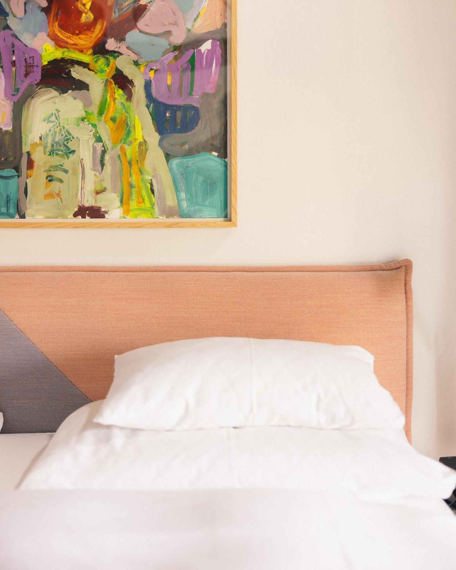 Kai 36 - Hotel Zwischen Fels Und Fluss Graz Kültér fotó A body pillow