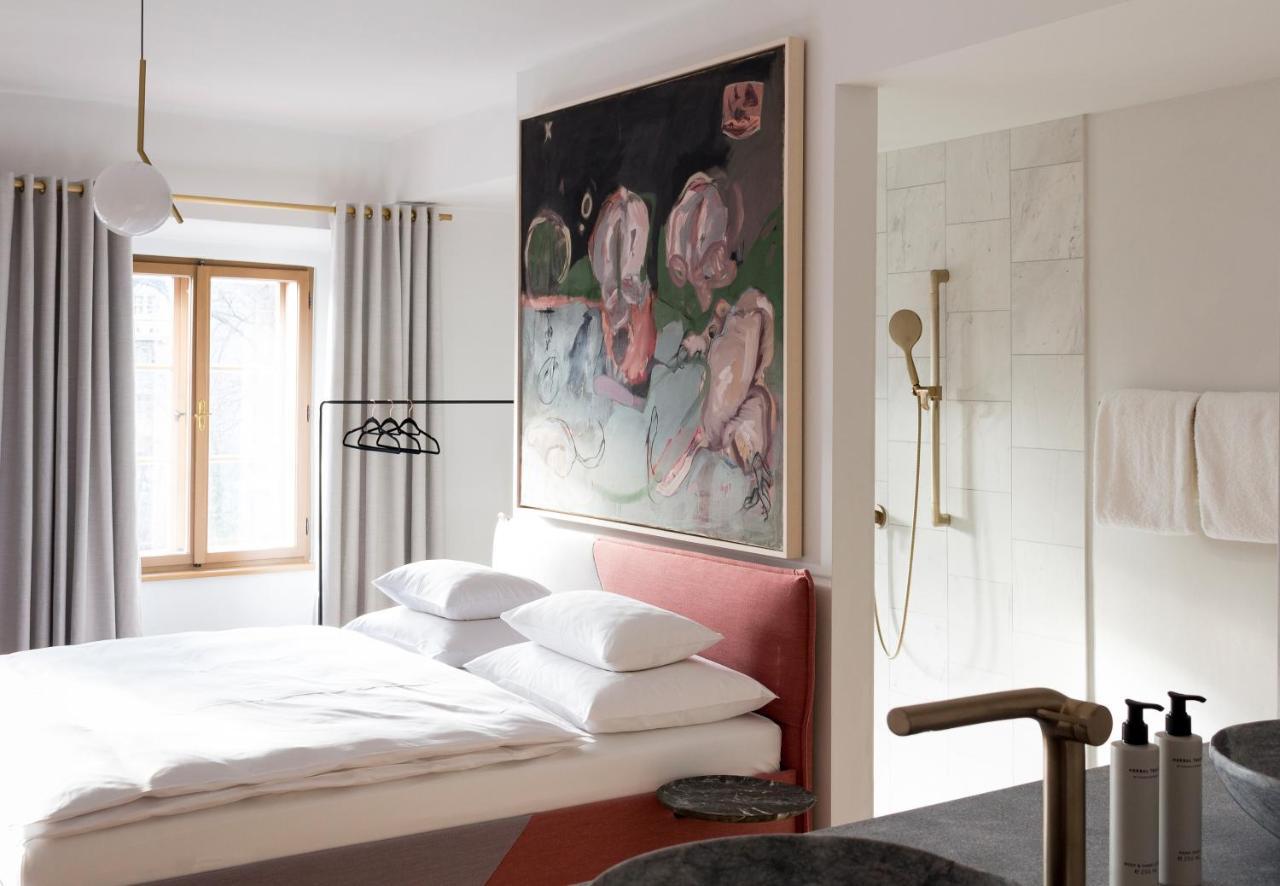 Kai 36 - Hotel Zwischen Fels Und Fluss Graz Kültér fotó A room at the Hotel